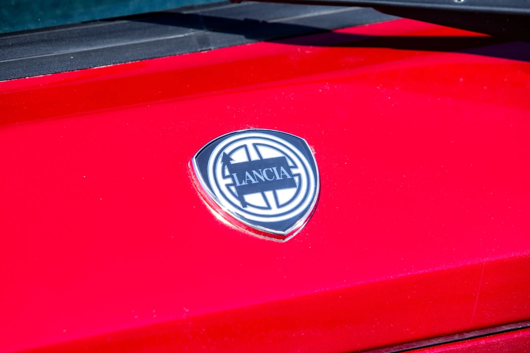 1995 Lancia Delta 1st Gen - Image 11 of 31