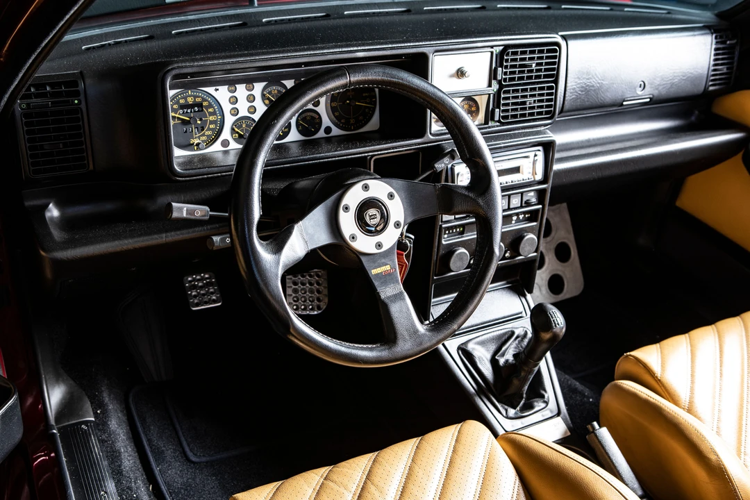 1995 Lancia Delta 1st Gen - Image 7 of 31