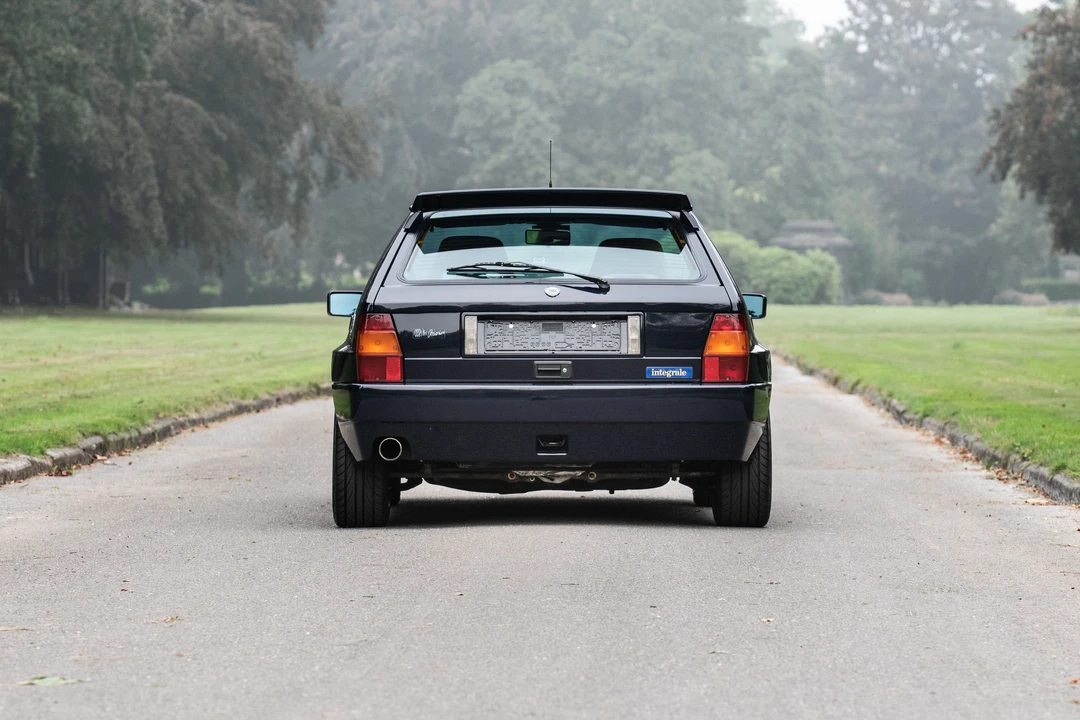 1995 Lancia Delta 1st Gen - Image 6 of 16