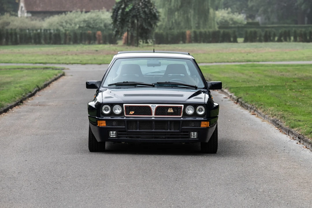 1995 Lancia Delta 1st Gen - Image 5 of 16
