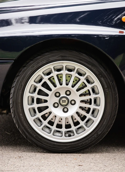1995 Lancia Delta 1st Gen - Image 14 of 16