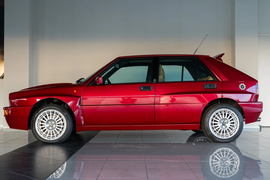 1995 Lancia Delta 1st Gen - Image 12 of 31