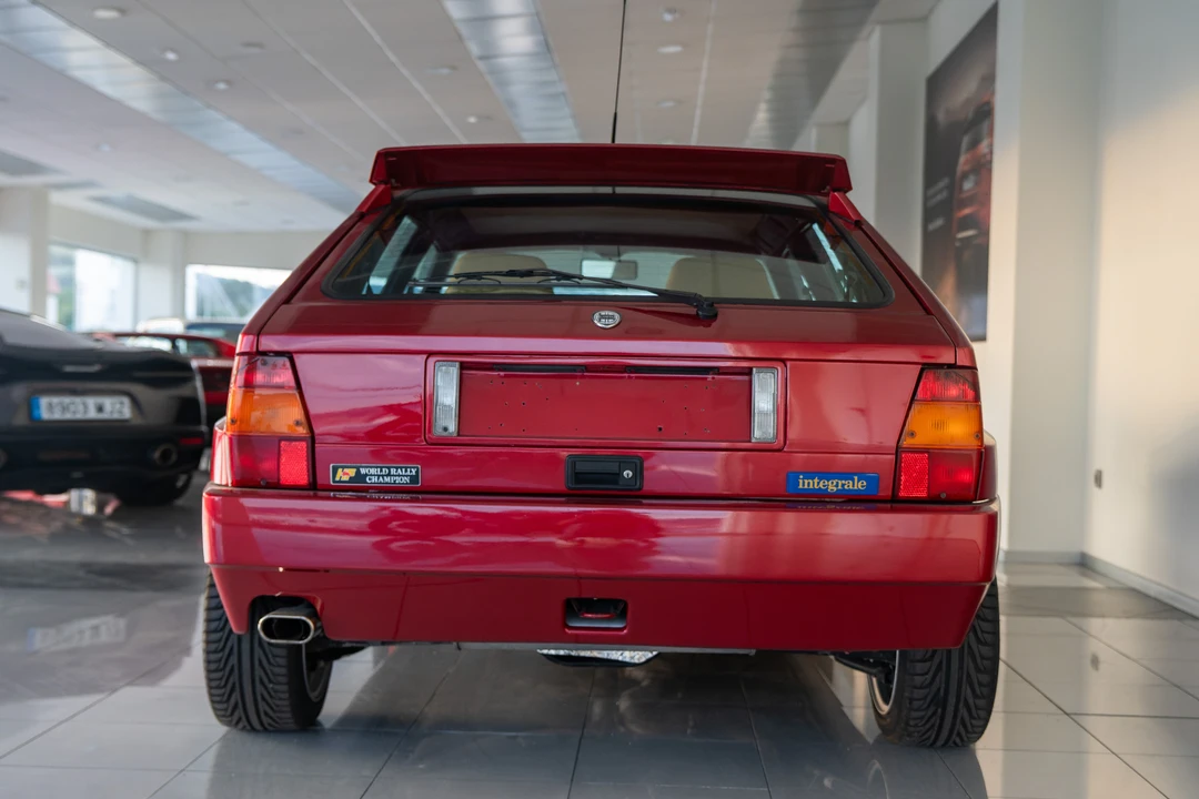 1995 Lancia Delta 1st Gen - Image 5 of 31