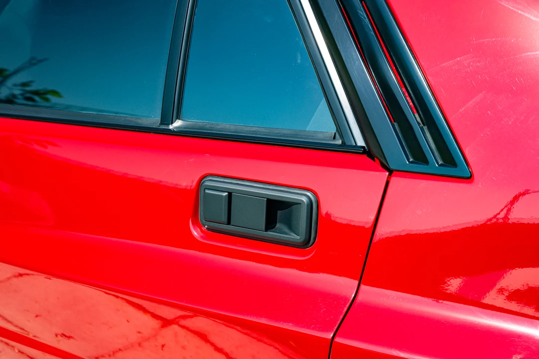 1995 Lancia Delta 2nd Gen - Image 16 of 31