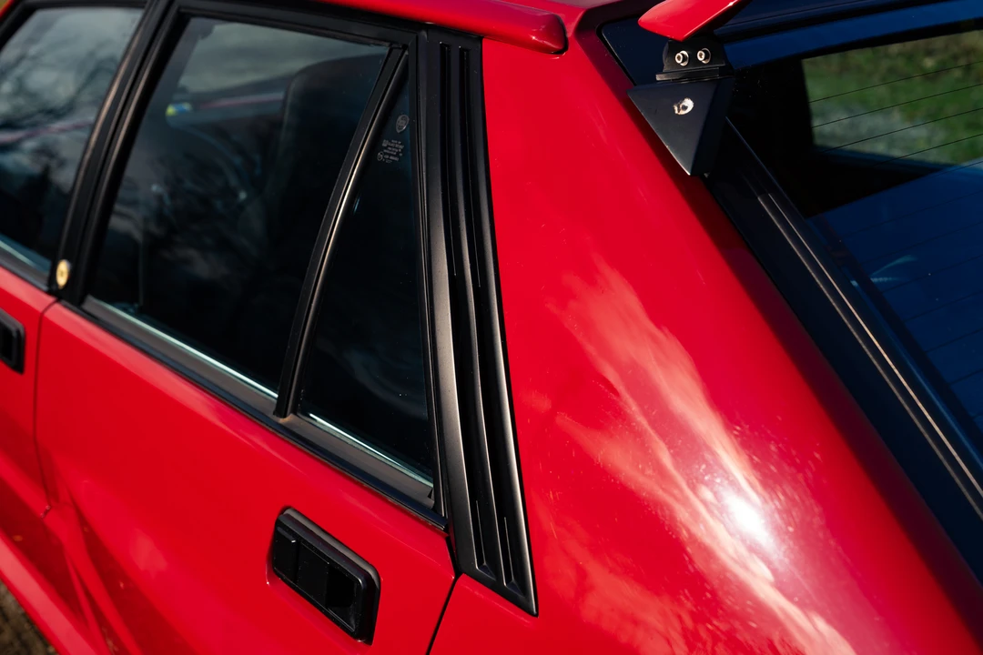 1995 Lancia Delta 2nd Gen - Image 19 of 31