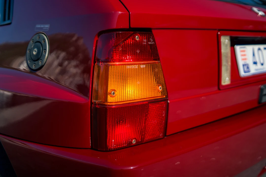 1995 Lancia Delta 1st Gen - Image 26 of 31