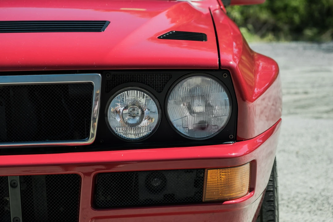 1995 Lancia Delta 1st Gen - Image 19 of 31