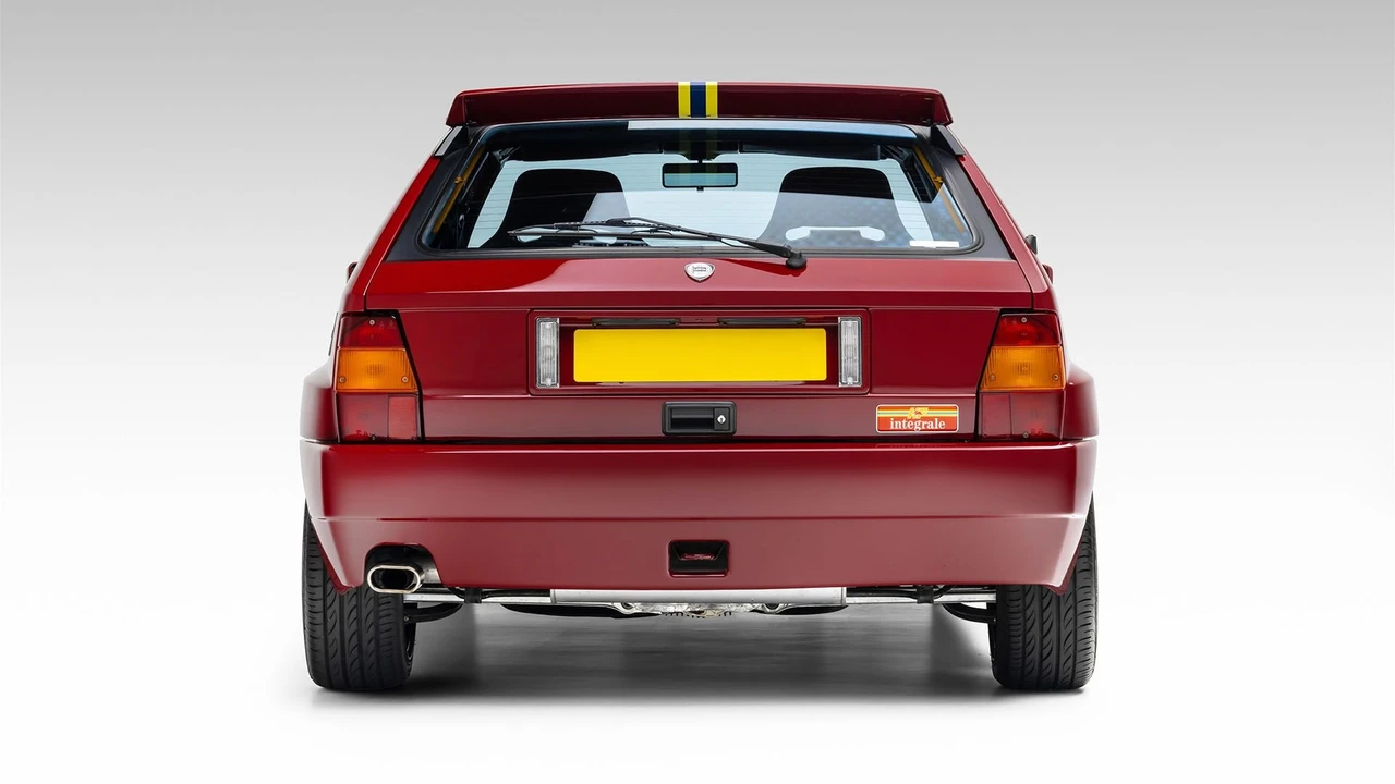1995 Lancia Delta 1st Gen - Image 2 of 31