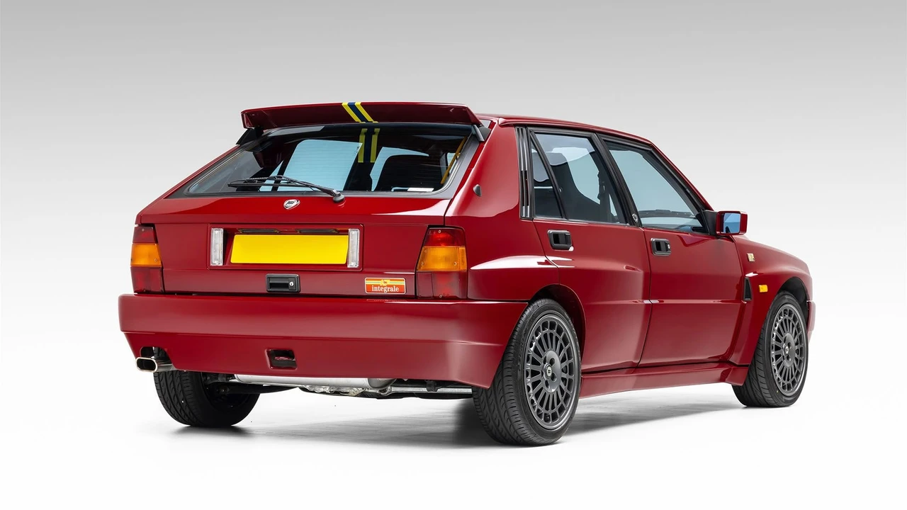 1995 Lancia Delta 1st Gen - Image 15 of 31