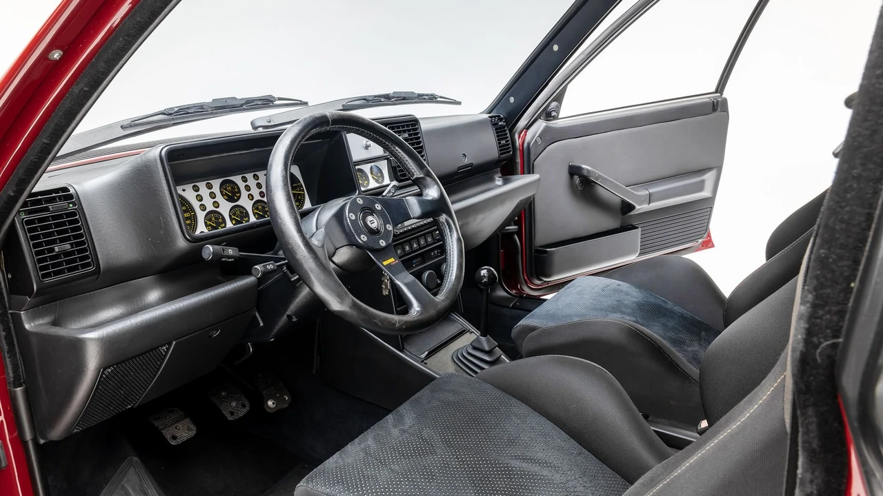 1995 Lancia Delta 1st Gen - Image 8 of 31