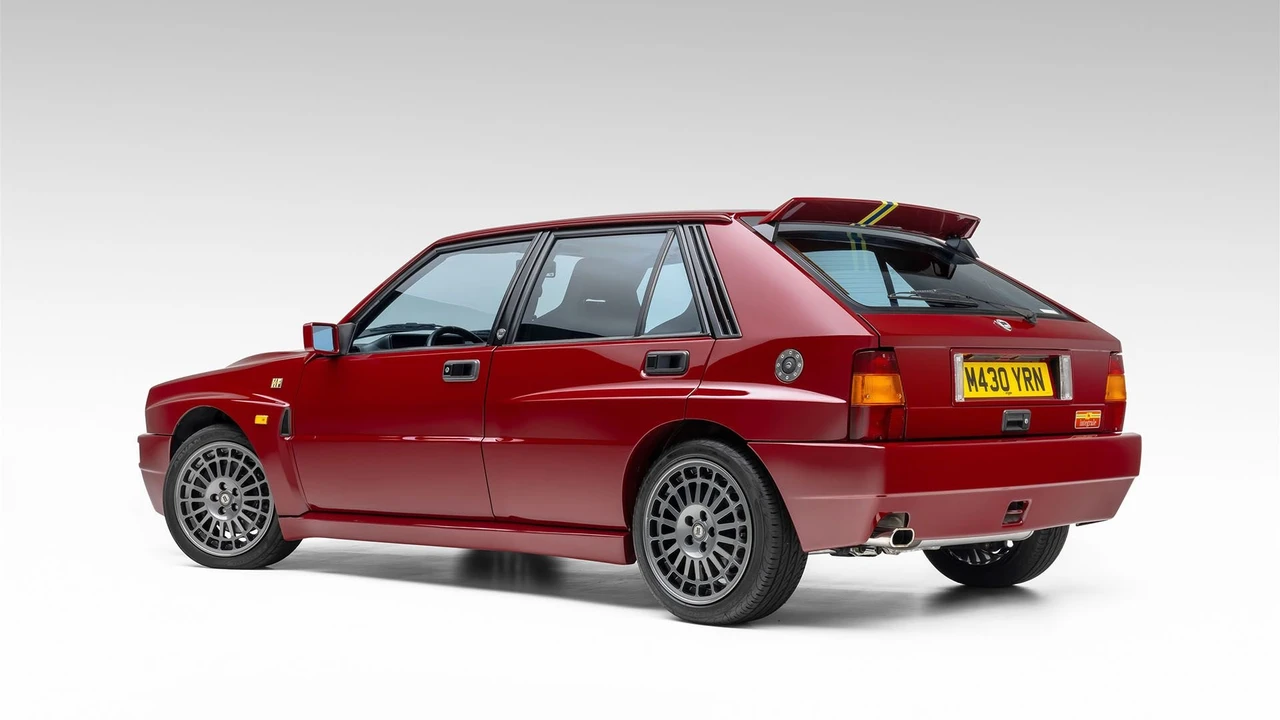 1995 Lancia Delta 1st Gen - Image 13 of 31