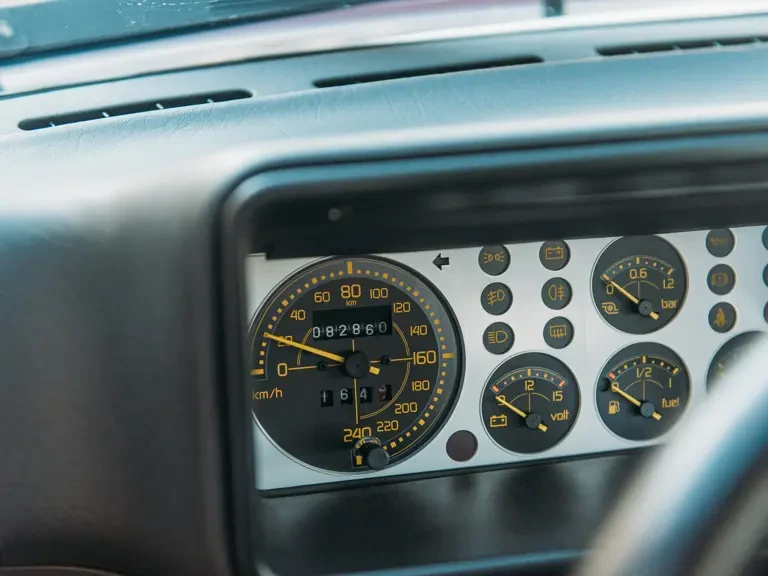 1995 Lancia Delta 1st Gen - Image 14 of 31