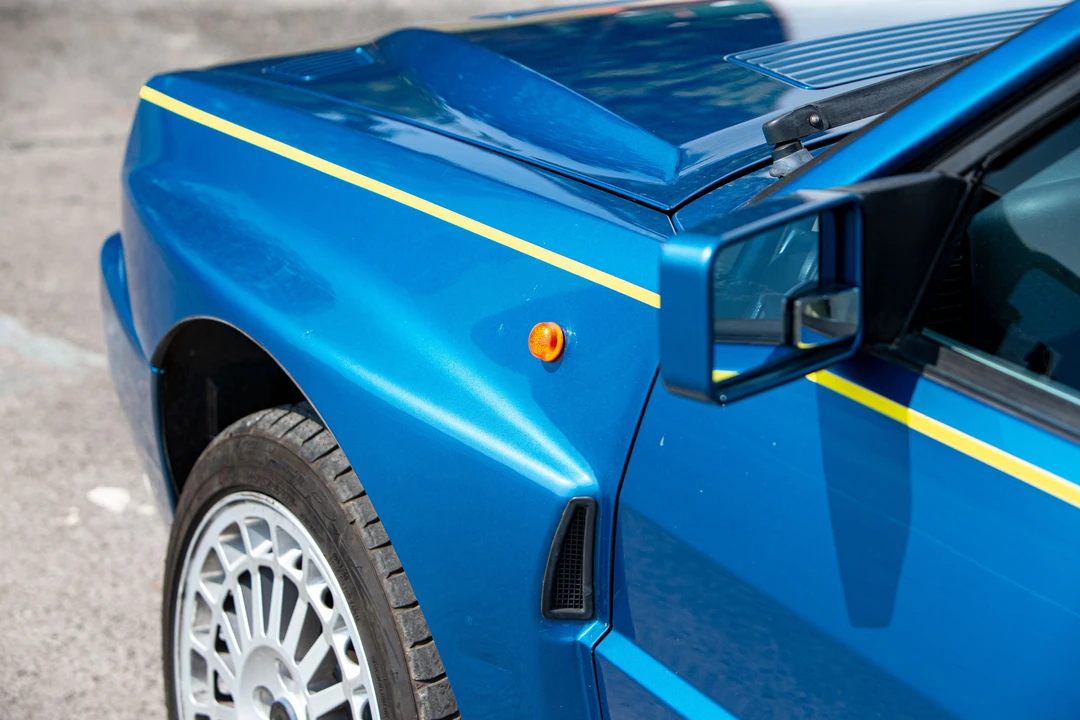 1995 Lancia Delta 1st Gen - Image 15 of 31