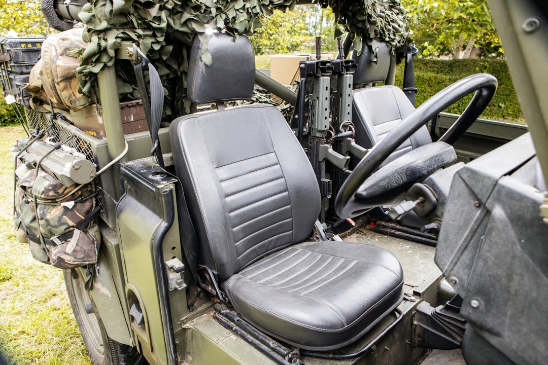 1995 Land Rover Defender 90 - Image 5 of 19