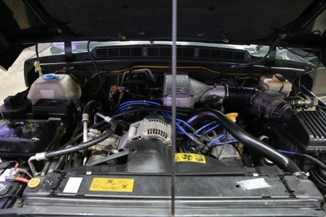 1995 Land Rover Range Rover Classic - Image 7 of 24