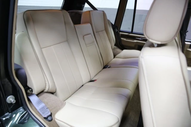 1995 Land Rover Range Rover Classic - Image 12 of 24