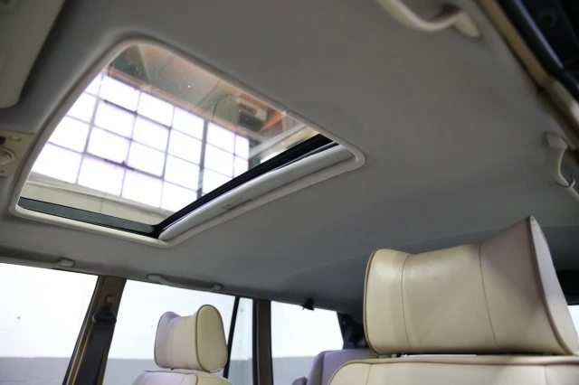 1995 Land Rover Range Rover Classic - Image 22 of 24