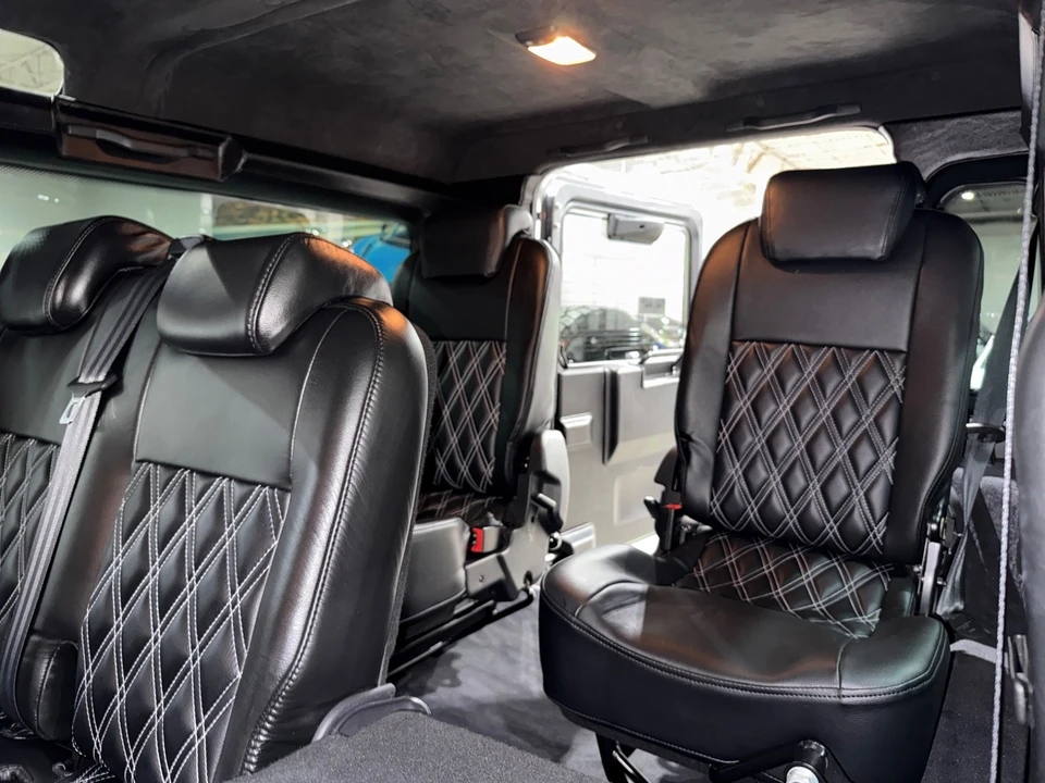 1995 Land Rover Defender 110 - Image 16 of 21