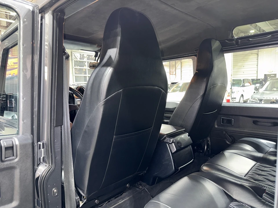 1995 Land Rover Defender 110 - Image 13 of 31