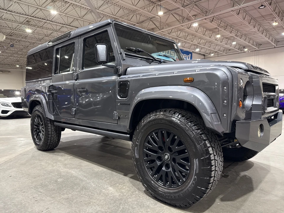 1995 Land Rover Defender 110 - Image 28 of 31
