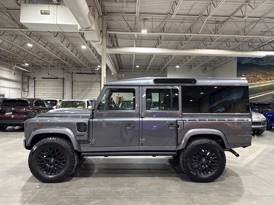 1995 Land Rover Defender 110 - Image 6 of 21