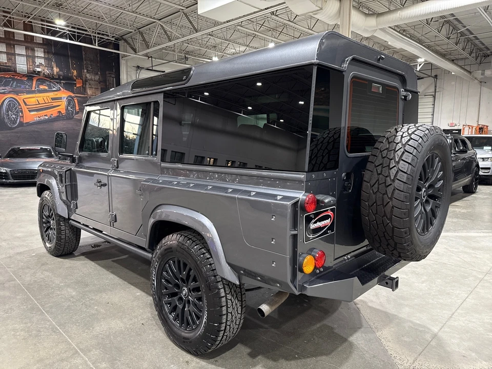 1995 Land Rover Defender 110 - Image 4 of 21