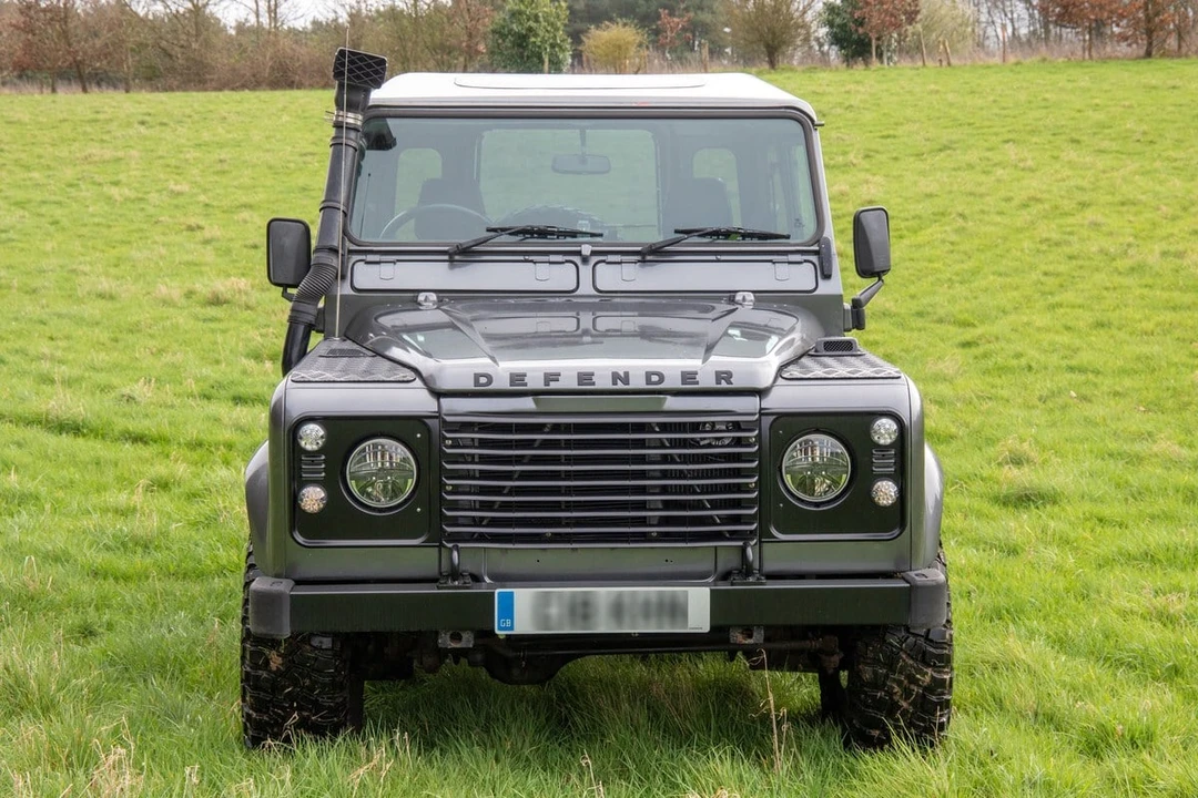 1995 Land Rover Defender - Image 2 of 30