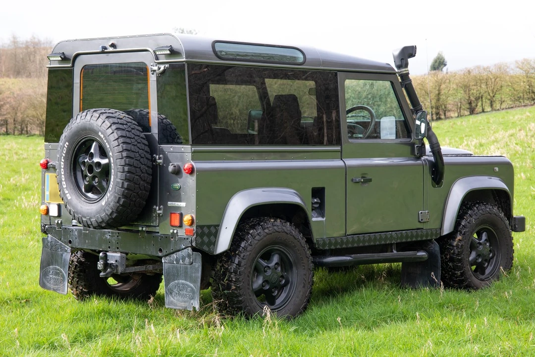 1995 Land Rover Defender - Image 7 of 30