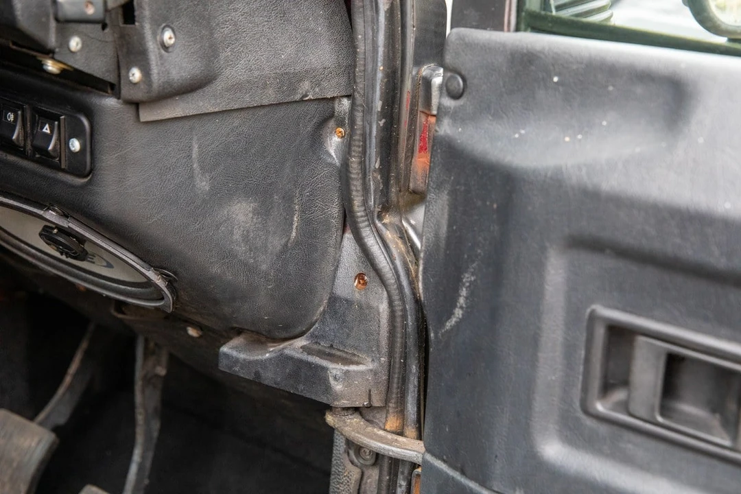 1995 Land Rover Defender - Image 16 of 30