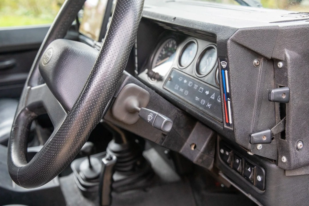 1995 Land Rover Defender - Image 21 of 30