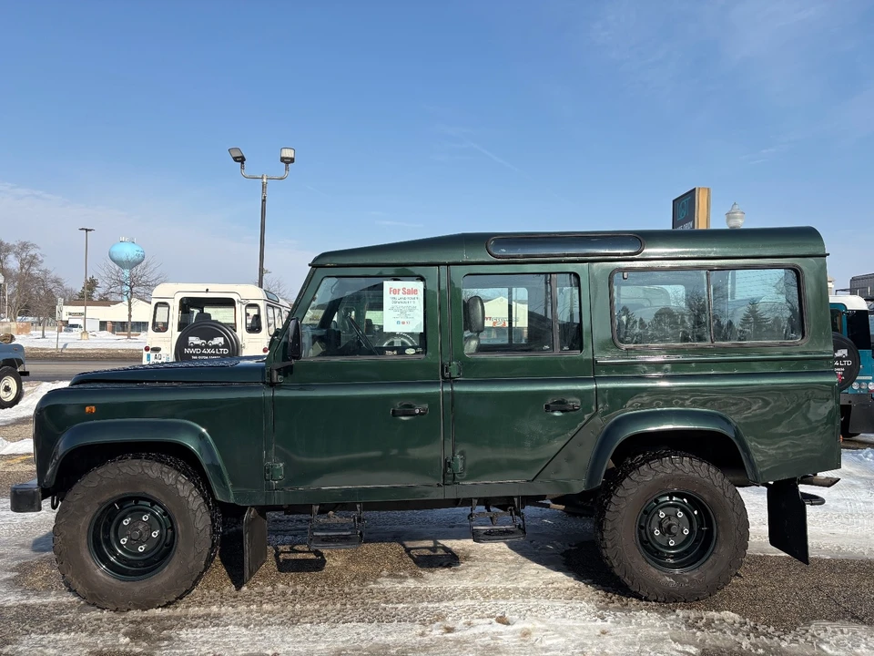 1995 Land Rover Defender 110 - Image 6 of 21