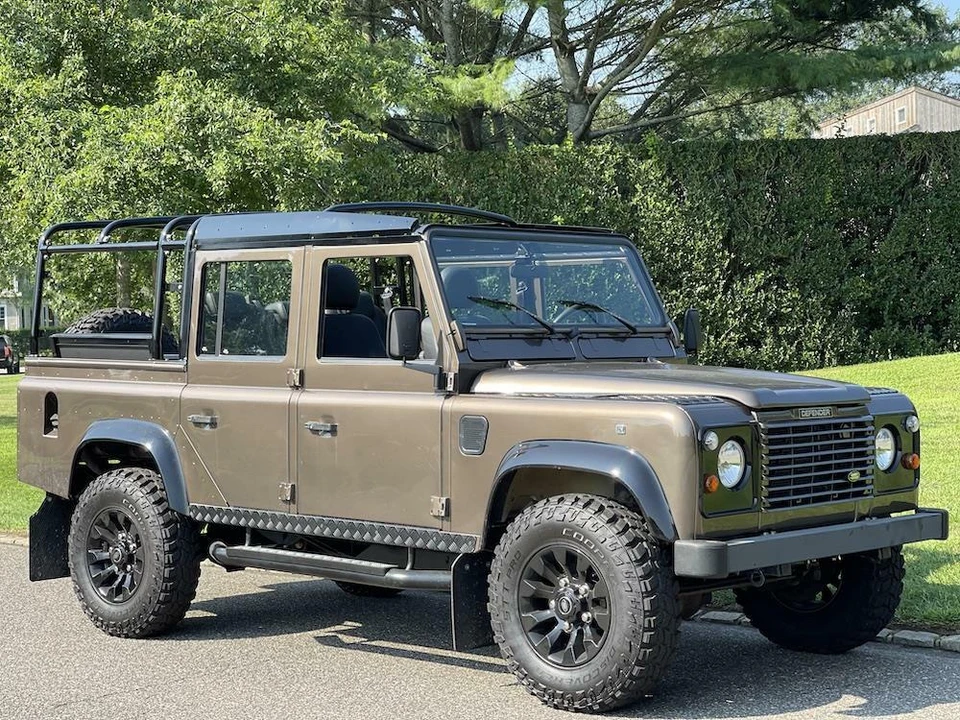 1995 Land Rover Defender 110 - Image 2 of 12