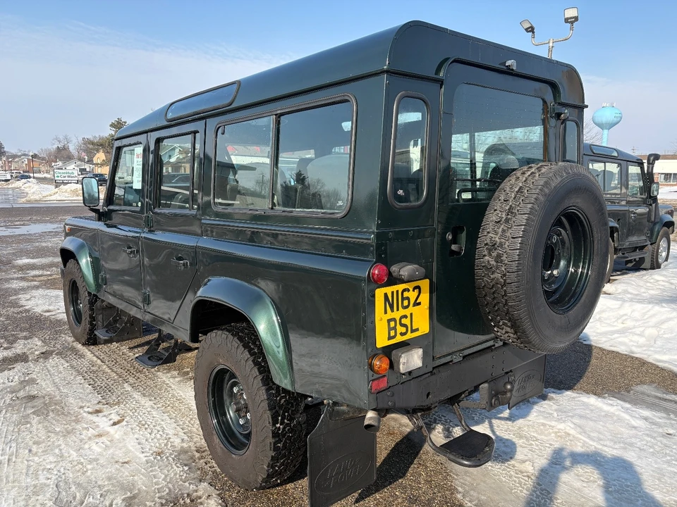 1995 Land Rover Defender 110 - Image 4 of 21