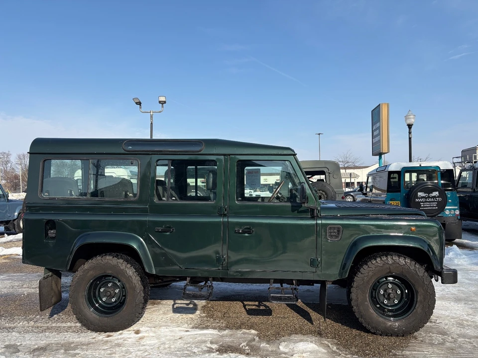 1995 Land Rover Defender 110 - Image 5 of 21