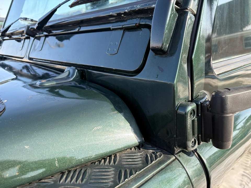 1995 Land Rover Defender 110 - Image 11 of 21