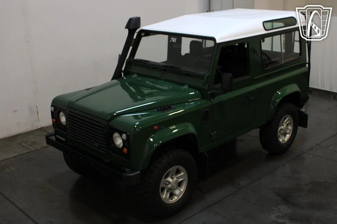 1995 Land Rover Defender - Image 9 of 12