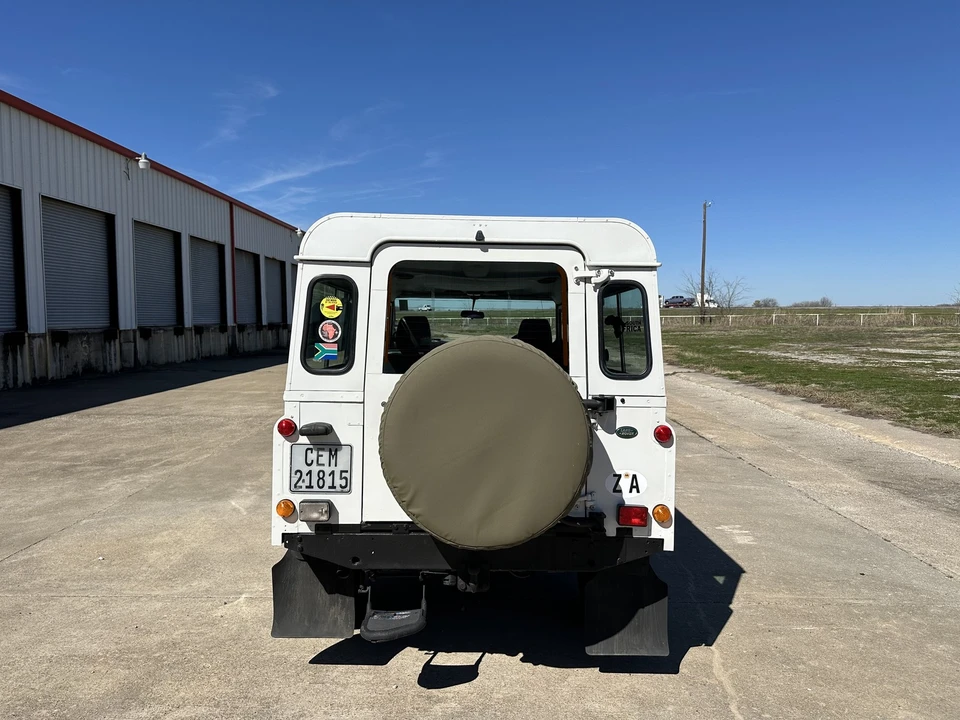 1995 Land Rover Defender 110 - Image 7 of 12