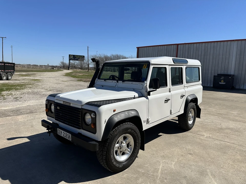 1995 Land Rover Defender 110 - Image 4 of 12