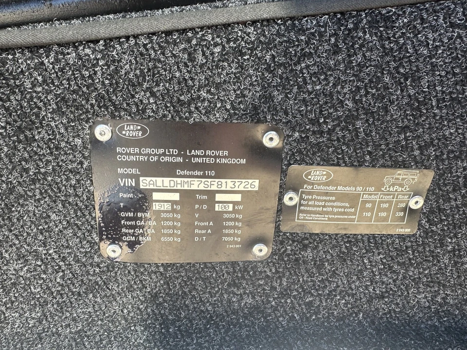 1995 Land Rover Defender 110 - Image 9 of 12
