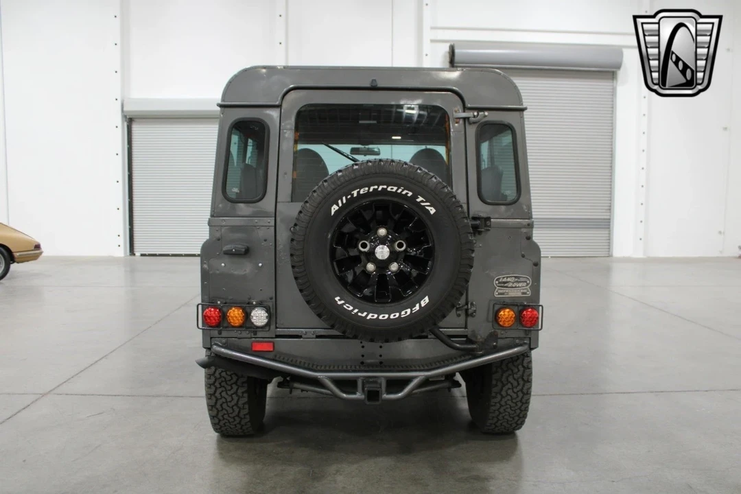 1995 Land Rover Defender - Image 7 of 12