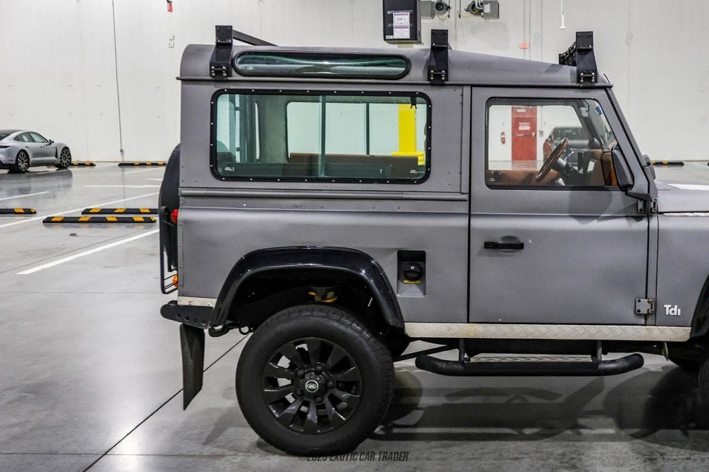1995 Land Rover Defender 90 - Image 10 of 12