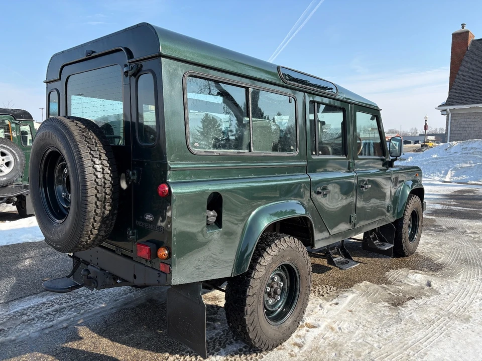 1995 Land Rover Defender 110 - Image 3 of 21