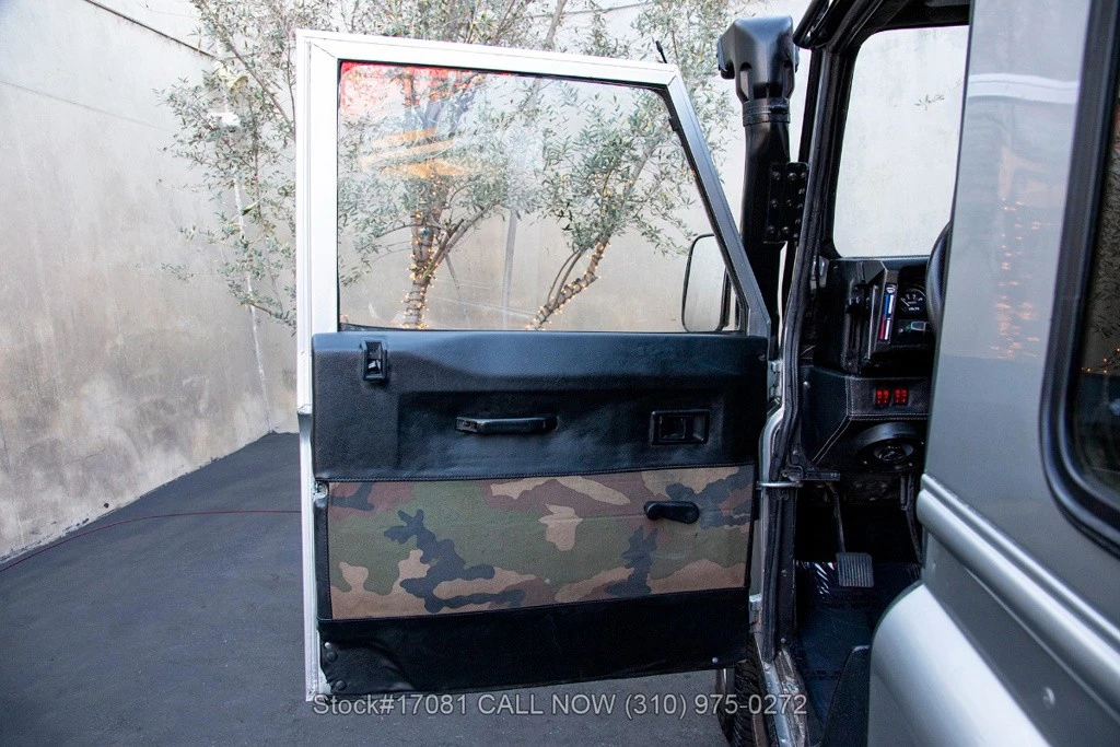 1995 Land Rover Defender - Image 15 of 24
