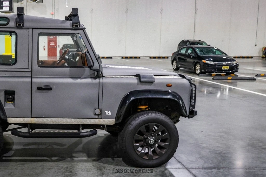 1995 Land Rover Defender 90 - Image 11 of 12