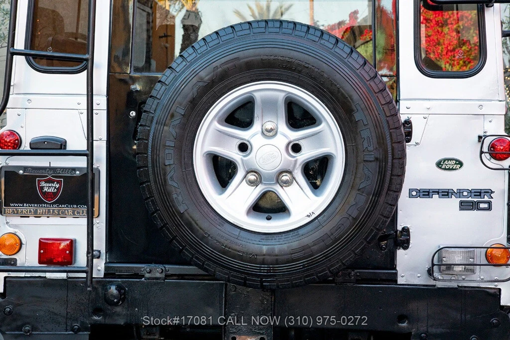 1995 Land Rover Defender - Image 7 of 12