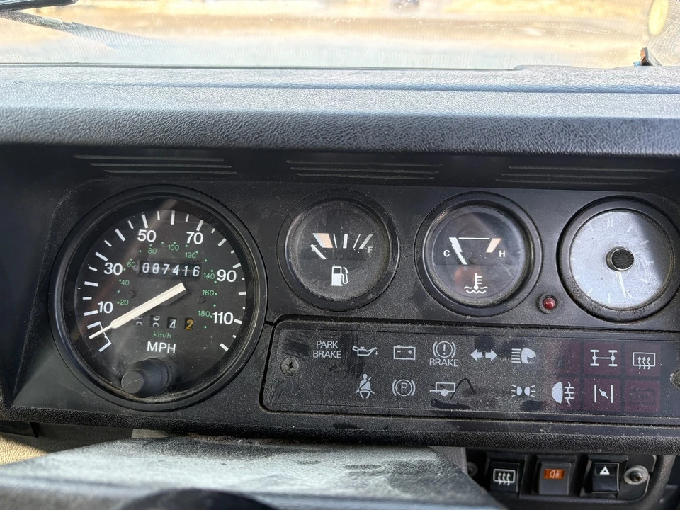 1995 Land Rover Defender 110 - Image 16 of 21
