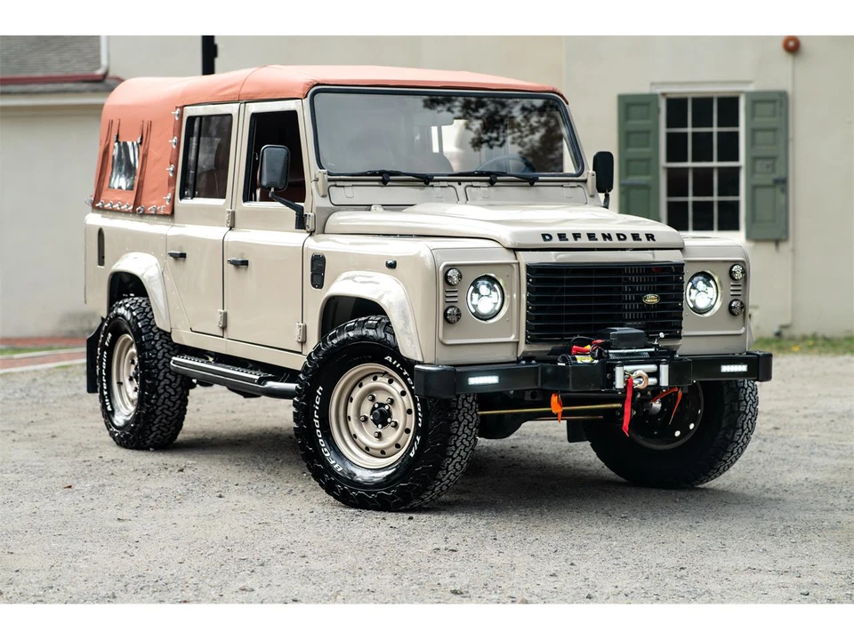 1995 Land Rover Defender 110 - Image 2 of 31