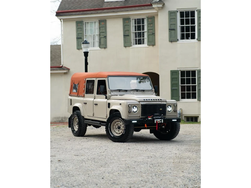 1995 Land Rover Defender 110 - Image 5 of 31