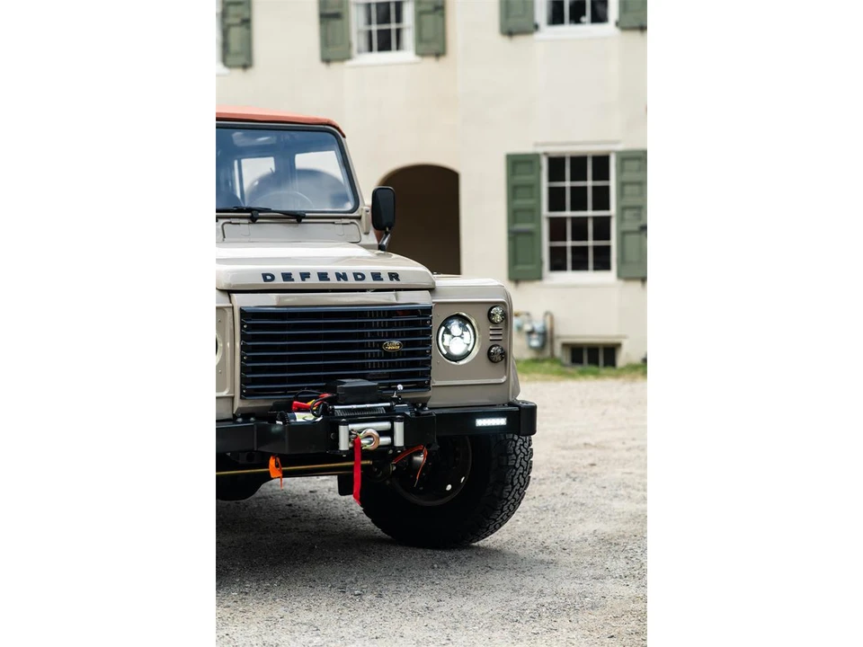 1995 Land Rover Defender 110 - Image 6 of 31