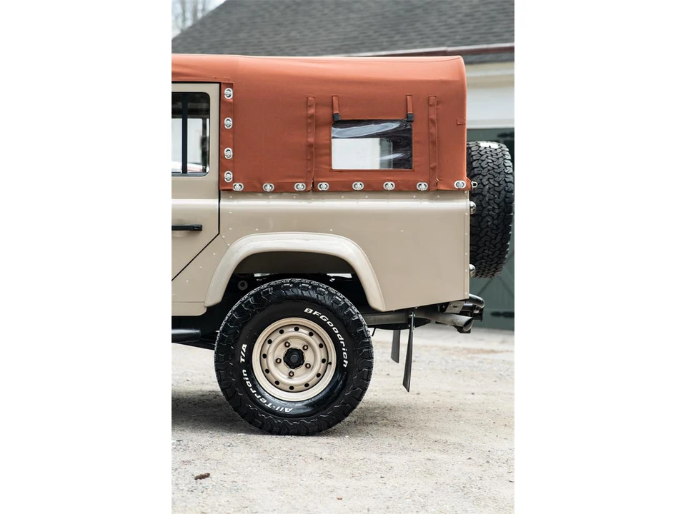 1995 Land Rover Defender 110 - Image 13 of 31